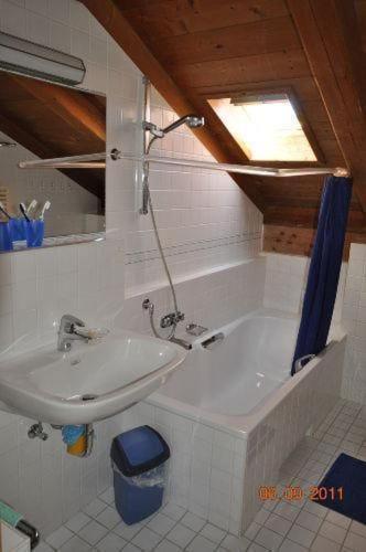 Komfortable Ferienwohnung In Bayersoien Buitenkant foto